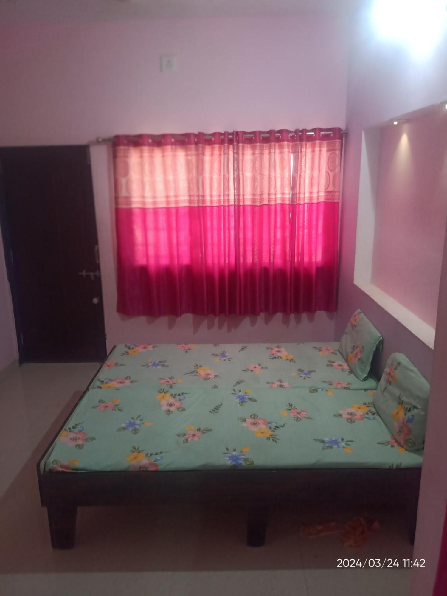 Dwarka Home Stay 2 Only Family Dış mekan fotoğraf